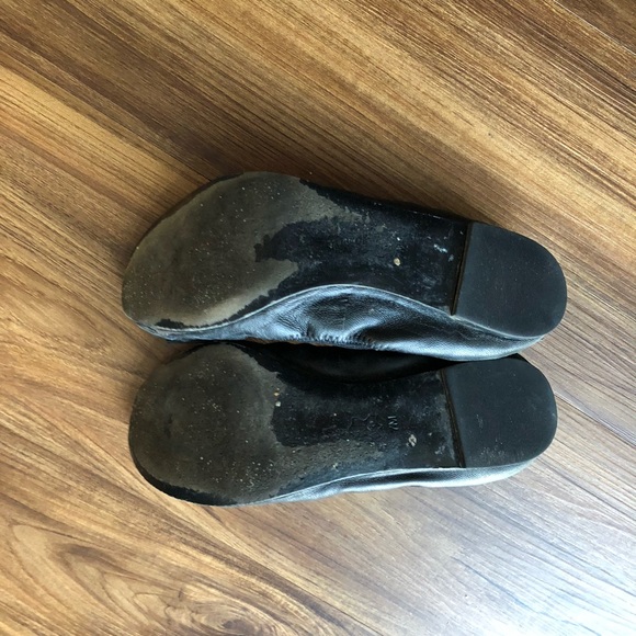 Tory Burch Black and Gold Flats - Picture 4 of 4